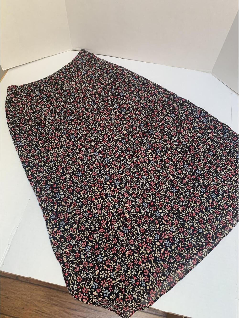 Vintage Ann Taylor Size 8 Midi Black with Floral Print Skirt